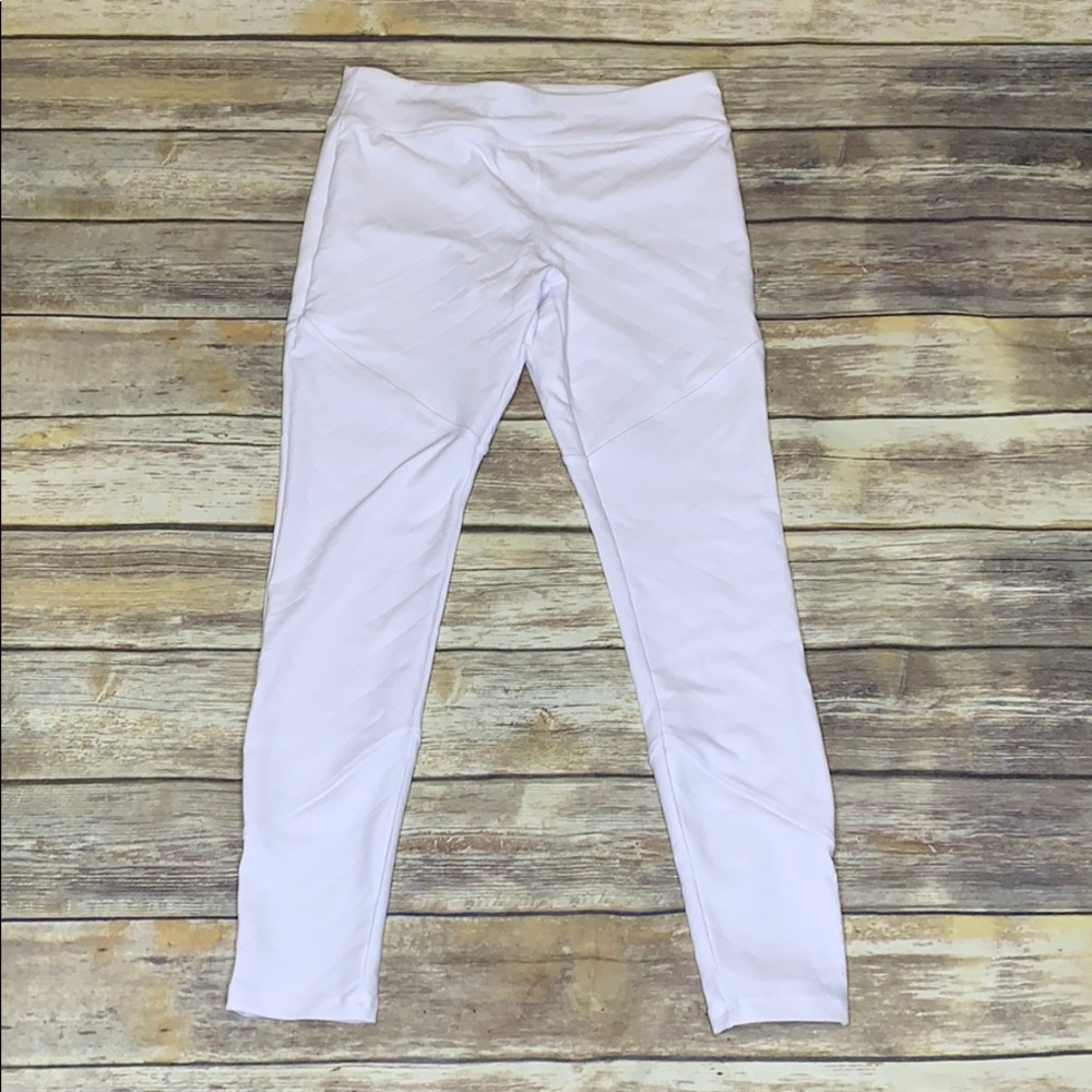 White quilted leggings